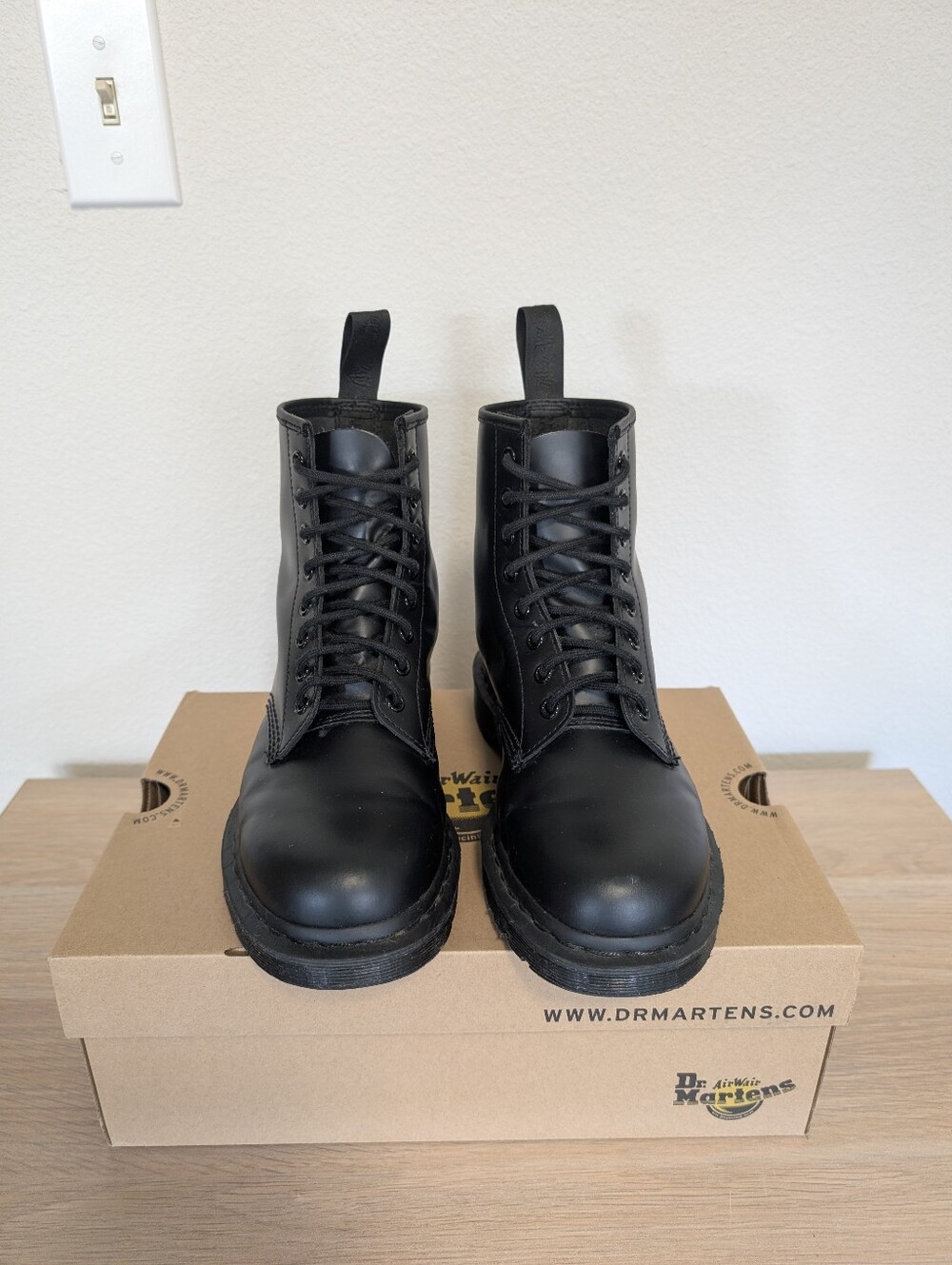 Women's Size 9 Black1460 MONO Smooth Leather Lace Up Boots Dr. Martens - Picture 7 of 8